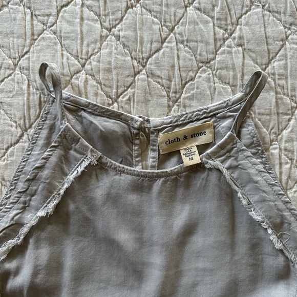 Anthropologie cloth & Stone Fringed Halter Dress. Like New. Size M - Picture 7 of 8